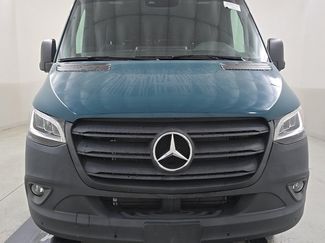 Used 2024 Mercedes-Benz Sprinter 2500 video 2