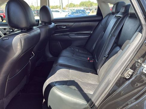Used 2018 Nissan Altima 2.5 SL FWD image 13