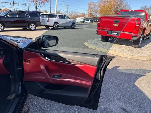 Used 2019 Maserati Quattroporte S image 19