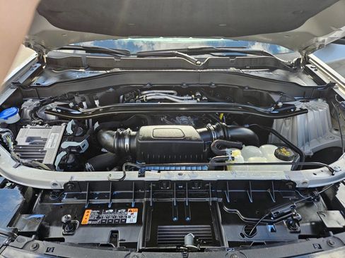 Used 2023 Ford Explorer ST image 37
