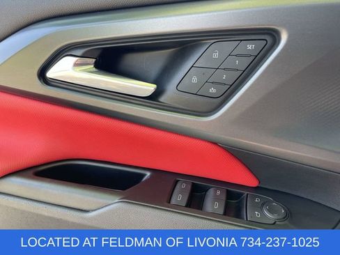 Used 2025 Chevrolet Equinox EV RS w/ Convenience Package II FWD image 23