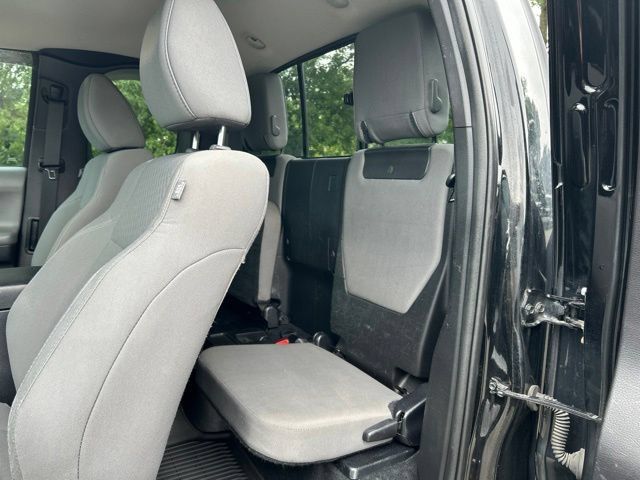 Used 2020 Toyota Tacoma SR w/ SX Package AWD/4WD image 35