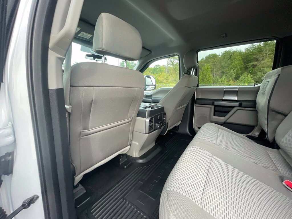 Used 2017 Ford F250 XLT w/ XLT Premium Package AWD/4WD image 17