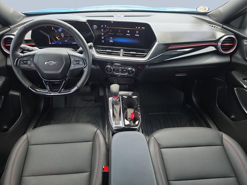 Used 2024 Chevrolet Trax RS w/ Driver Confidence Package FWD image 12