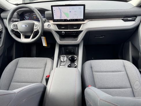 New 2026 Ford Explorer Active image 8