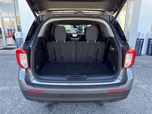 Used 2024 Ford Explorer XLT image 33