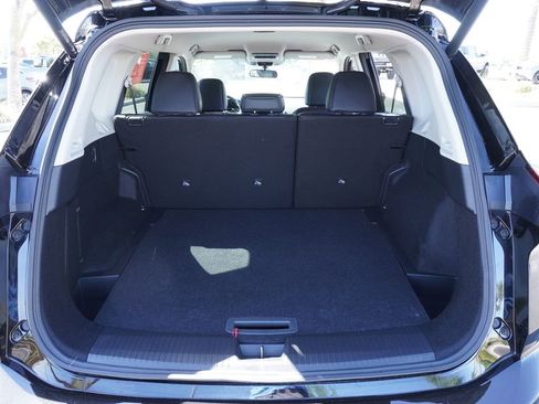 Certified 2025 Nissan Rogue SV AWD/4WD image 8