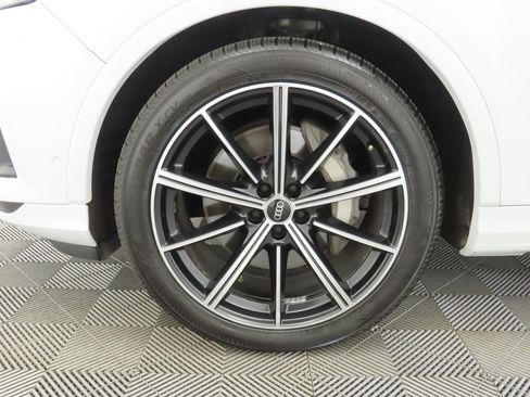 Used 2021 Audi Q7 3.0T Premium Plus image 29