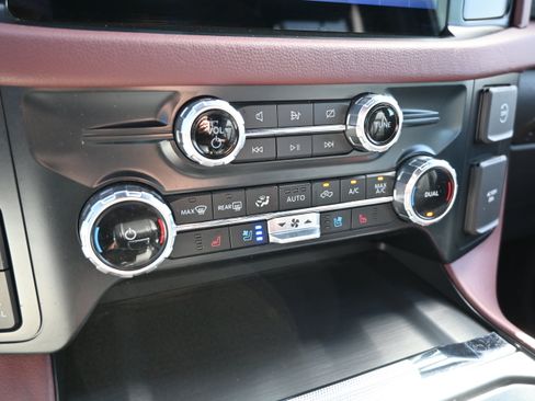 Used 2023 Ford F150 Lariat w/ Equipment Group 502A High AWD/4WD image 26