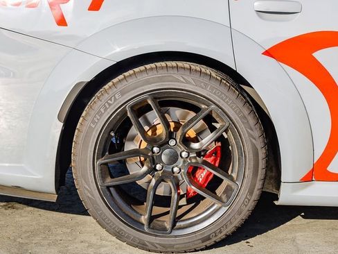 Used 2022 Dodge Charger SRT Hellcat w/ Harman/Kardon Audio Group image 12