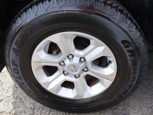 Used 2024 Toyota 4Runner SR5 RWD image 13
