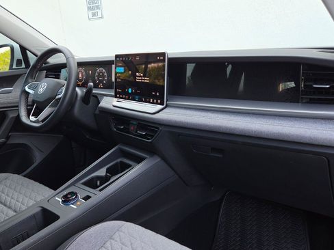 Certified 2025 Volkswagen Tiguan S FWD image 45