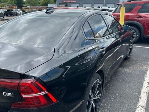 Used 2023 Volvo S60 B5 Plus w/ Climate Package AWD/4WD image 8