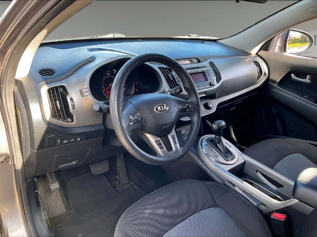 Used 2016 Kia Sportage LX AWD/4WD image 8