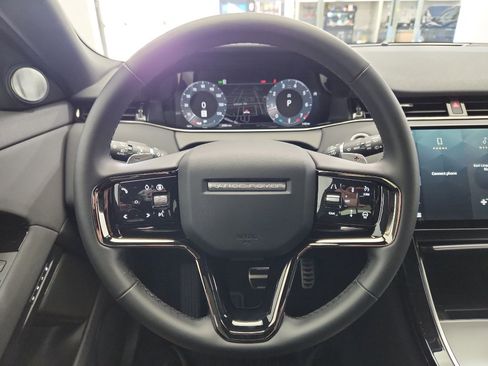 Used 2025 Land Rover Range Rover Evoque Dynamic SE image 13