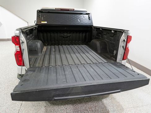 Used 2022 Chevrolet Silverado 1500 RST w/ Convenience Package II image 12