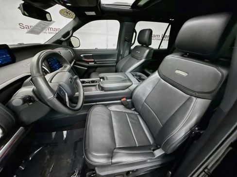 Used 2025 Ford Expedition Platinum w/ Stealth Appearance Package AWD/4WD image 22