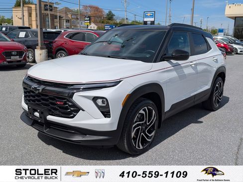 Used 2024 Chevrolet TrailBlazer RS w/ Convenience Package image 1