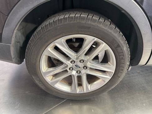 Used 2016 Ford Explorer Limited FWD image 16