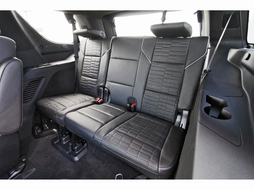 New 2026 Cadillac Escalade V w/ LPO, ONYX Package AWD/4WD image 13