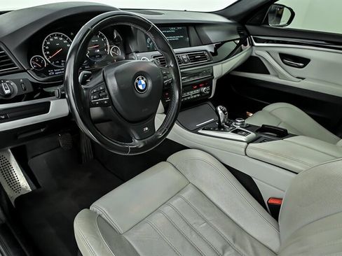 Used 2013 BMW M5 RWD image 15