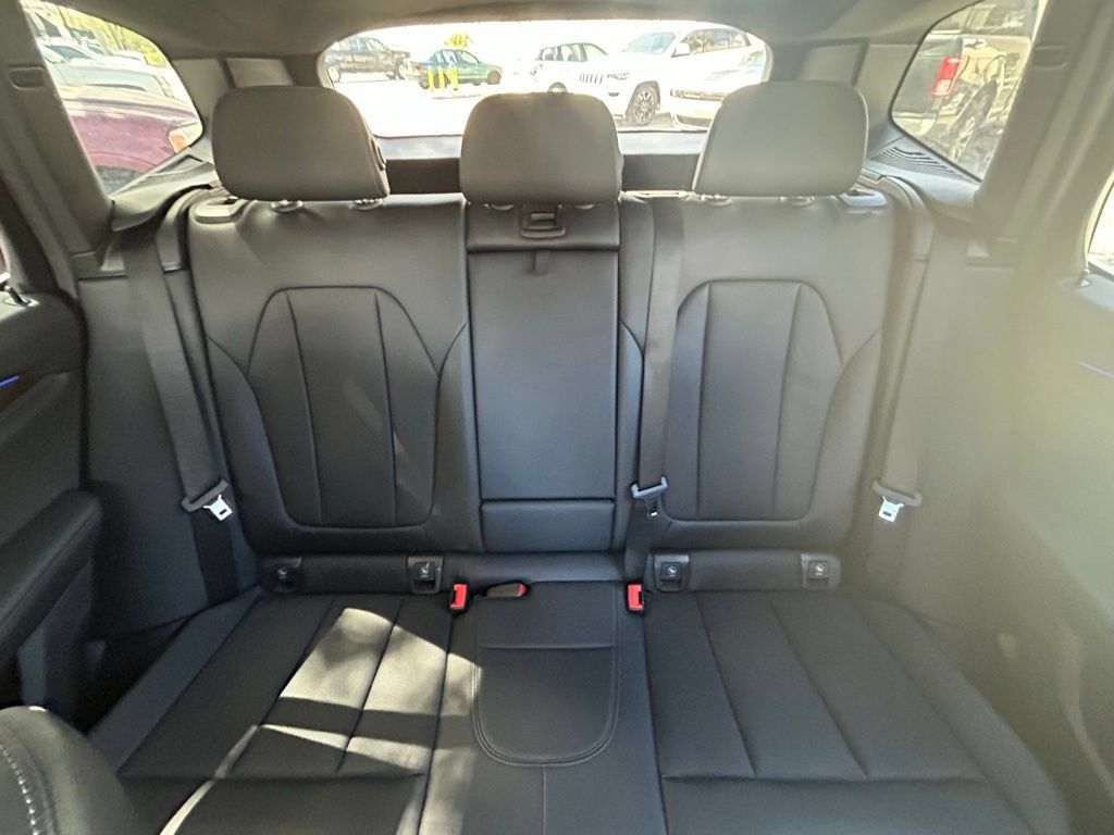 Used 2024 BMW X3 sDrive30i RWD image 13