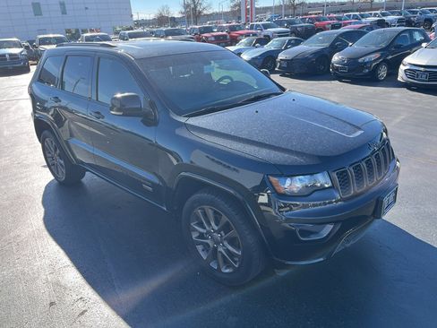 Used 2016 Jeep Grand Cherokee Limited 75th Anniversary image 5