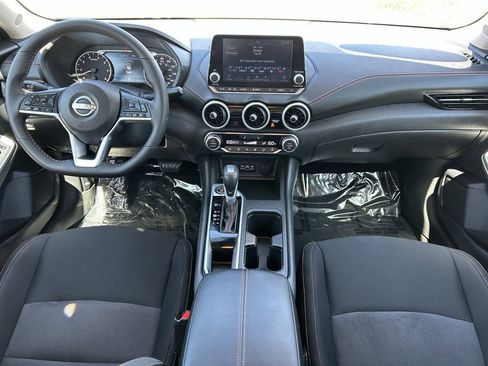 Certified 2025 Nissan Sentra SR image 17