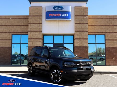 Used 2021 Ford Bronco Sport Outer Banks image 1