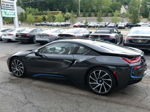 Used 2015 BMW i8 image 70