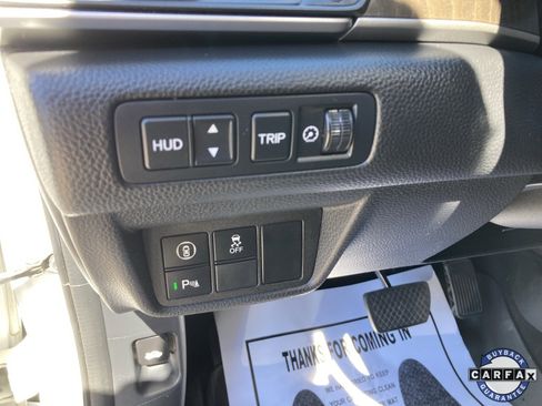Used 2018 Honda Accord Touring image 12