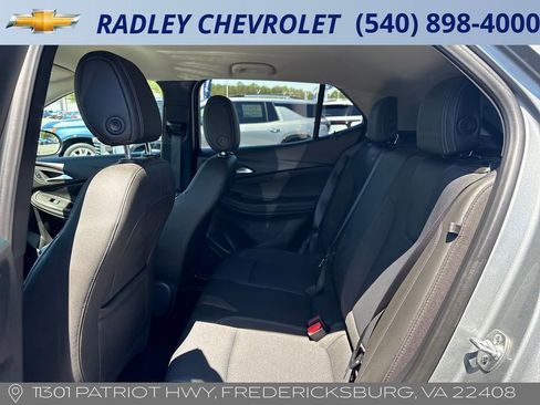 Used 2025 Buick Encore GX Preferred AWD/4WD image 12