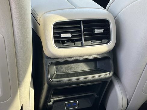 Used 2025 Mercedes-Benz GLE 350 4MATIC image 14
