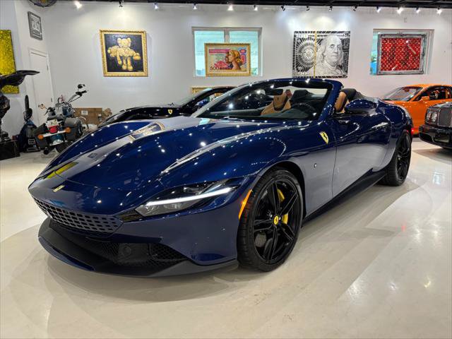 Used 2025 Ferrari Roma Spider RWD image 3