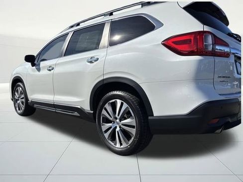 Used 2022 Subaru Ascent Touring image 3
