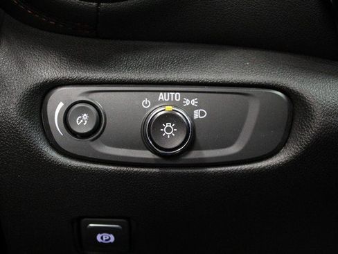 Certified 2023 Chevrolet Blazer RS w/ Driver Confidence II Package image 23