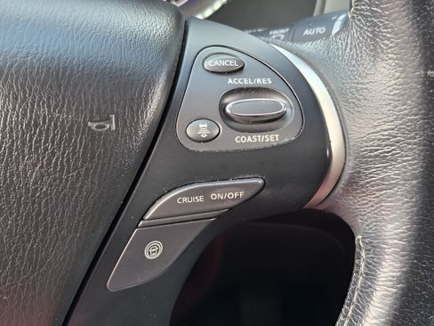 Used 2017 INFINITI QX60 FWD w/ Deluxe Technology Package image 25