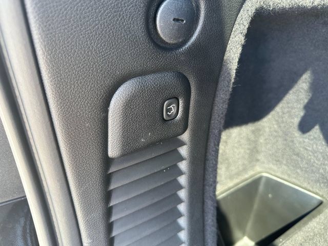 Used 2021 Dodge Durango SRT Hellcat w/ SRT Interior Appearance Group AWD/4WD image 29