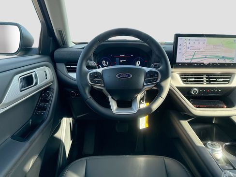 New 2026 Ford Explorer Active w/ Active Comfort Package RWD image 29
