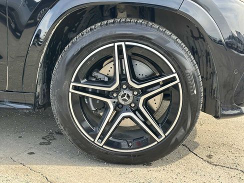 Used 2026 Mercedes-Benz GLS 450 4MATIC image 10