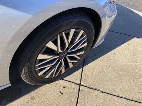 Used 2024 Nissan Altima 2.5 SV image 31