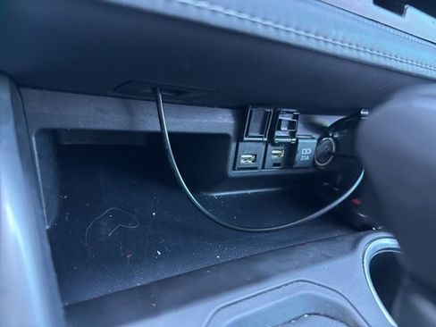 Used 2021 Toyota Highlander XLE image 18