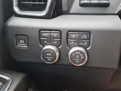 Certified 2024 GMC Sierra 3500 Denali w/ Denali Reserve Package image 19