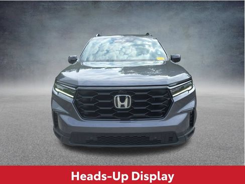 Used 2025 Honda Pilot Black Edition image 13