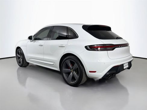 Used 2025 Porsche Macan S AWD/4WD image 3