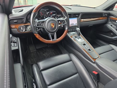 Used 2019 Porsche 911 Carrera w/ Sportdesign Package image 4