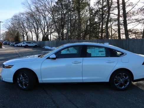 New 2025 Honda Accord EX-L image 6