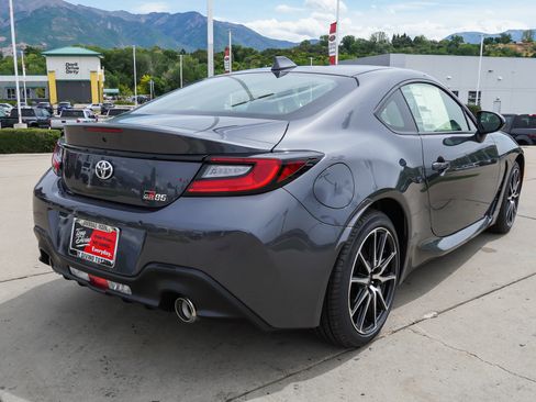 New 2026 Toyota GR86 RWD image 8