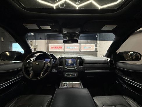 Used 2019 Ford Expedition Limited w/ Equipment Group 301A AWD/4WD image 6