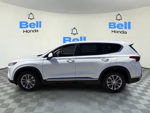 Used 2019 Hyundai Santa Fe SE FWD image 2